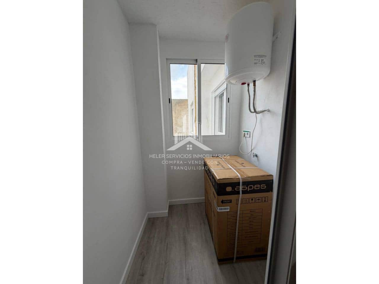 4 slaapkamer Flat te huur in Castello de la Plana - € 1.200 (Ref: 10034767)