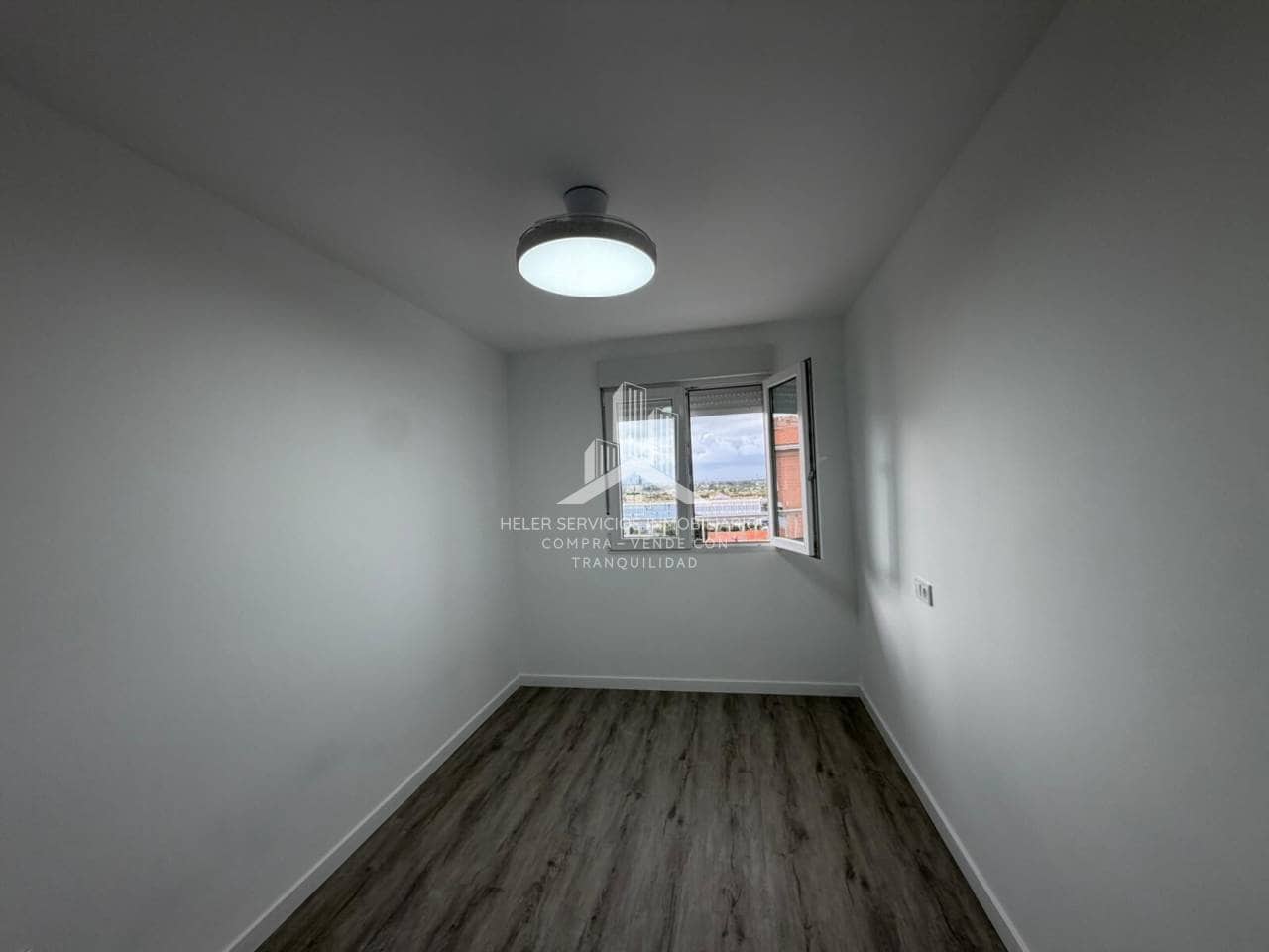 4 slaapkamer Flat te huur in Castello de la Plana - € 1.200 (Ref: 10034767)