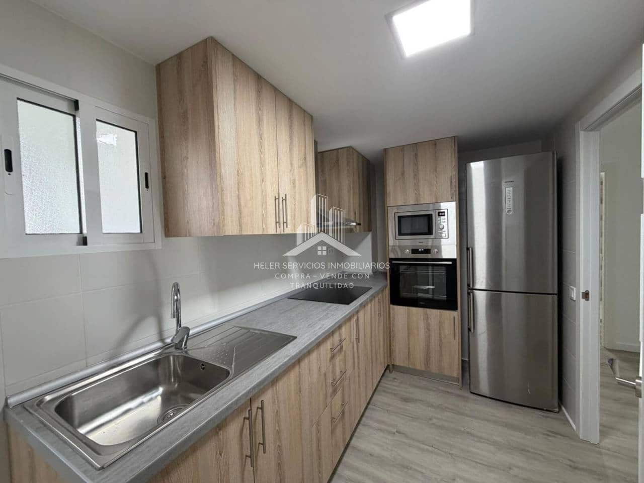 4 slaapkamer Flat te huur in Castello de la Plana - € 1.200 (Ref: 10034767)