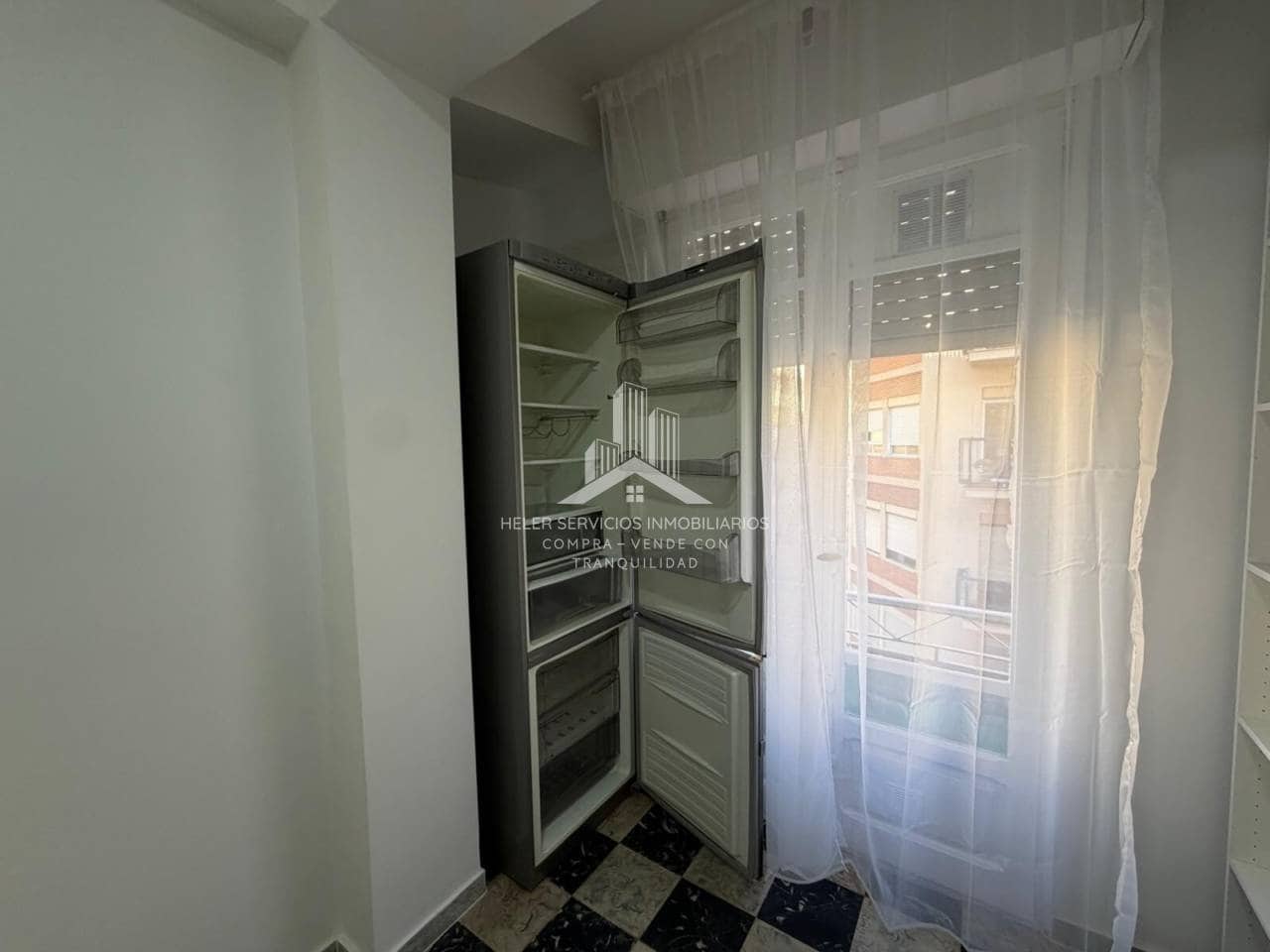Appartement de 4 chambres à louer à Vila-real - 350 € (Ref: 10034768)