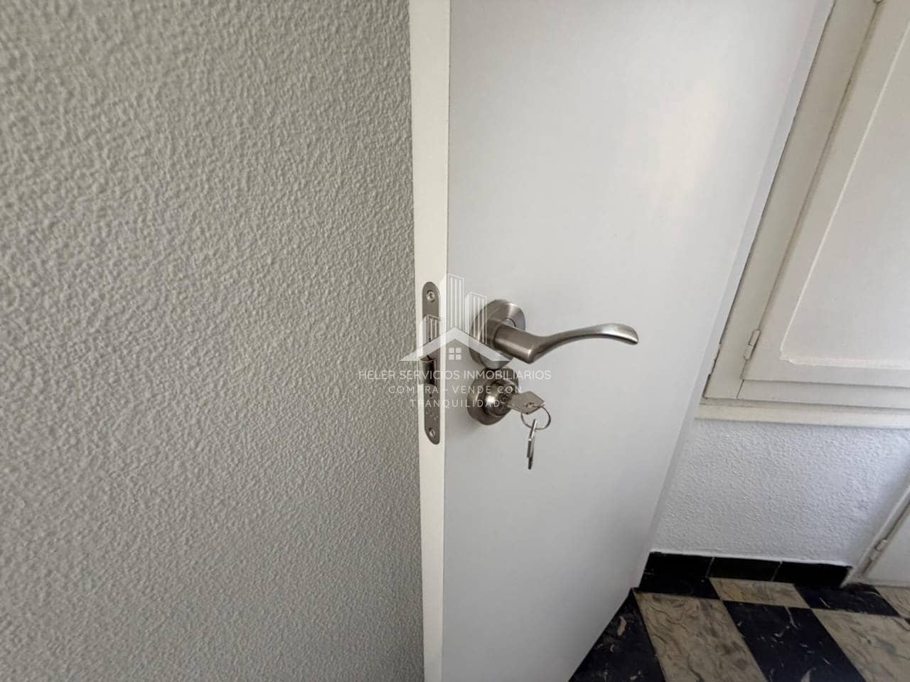 Appartement de 4 chambres à louer à Vila-real - 350 € (Ref: 10034768)