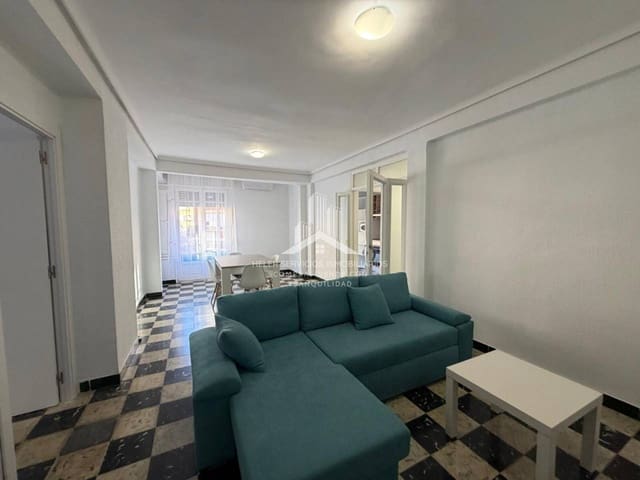 Piso de 4 habitaciones en Vila-real en alquiler - 350 € (Ref: 10034768)