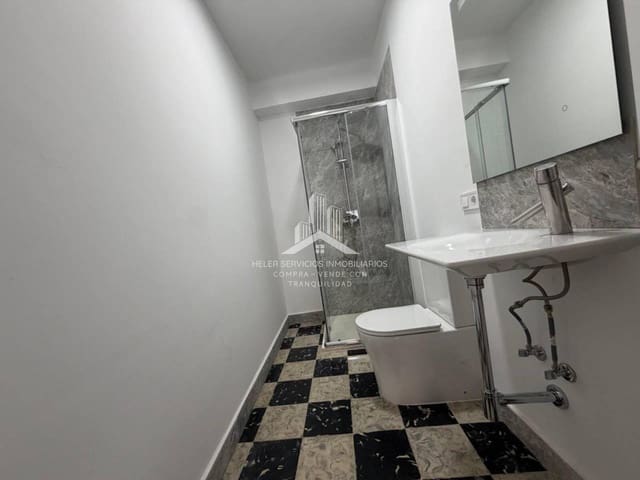 Piso de 4 habitaciones en Vila-real en alquiler - 350 € (Ref: 10034768)