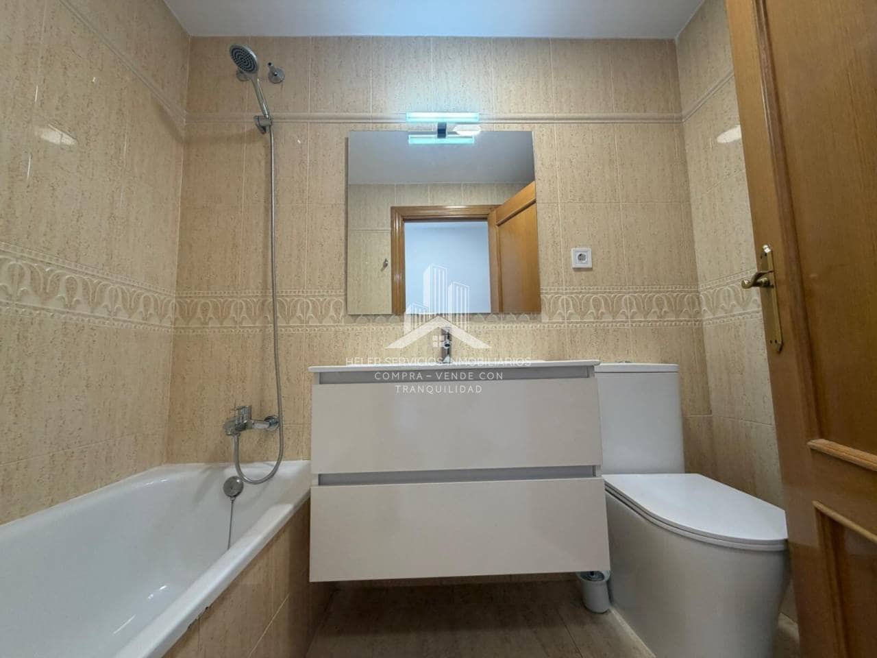 3 sovrum Lägenhet till salu i Castello de la Plana med garage - 268 000 € (Ref: 10040276)