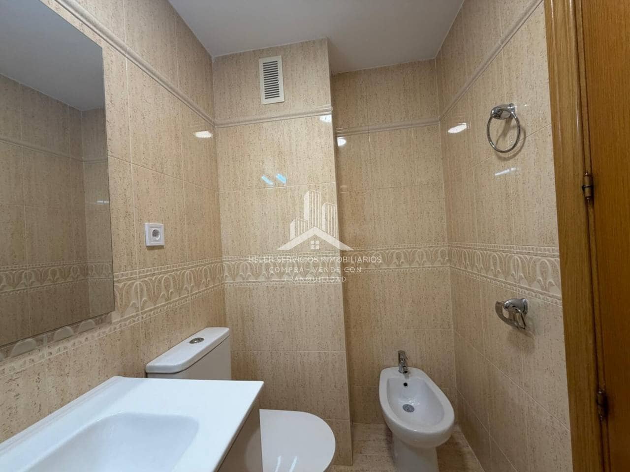 3 sovrum Lägenhet till salu i Castello de la Plana med garage - 268 000 € (Ref: 10040276)