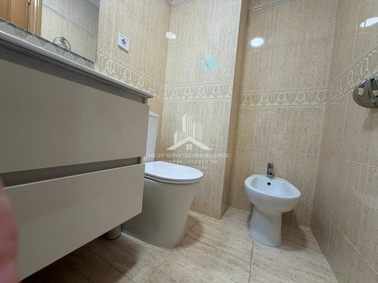 3 sovrum Lägenhet till salu i Castello de la Plana med garage - 268 000 € (Ref: 10040276)