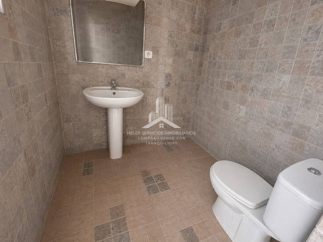 Kommersiell till salu i Les Alqueries / Alquerias del Nino Perdido - 160 000 € (Ref: 10042300)