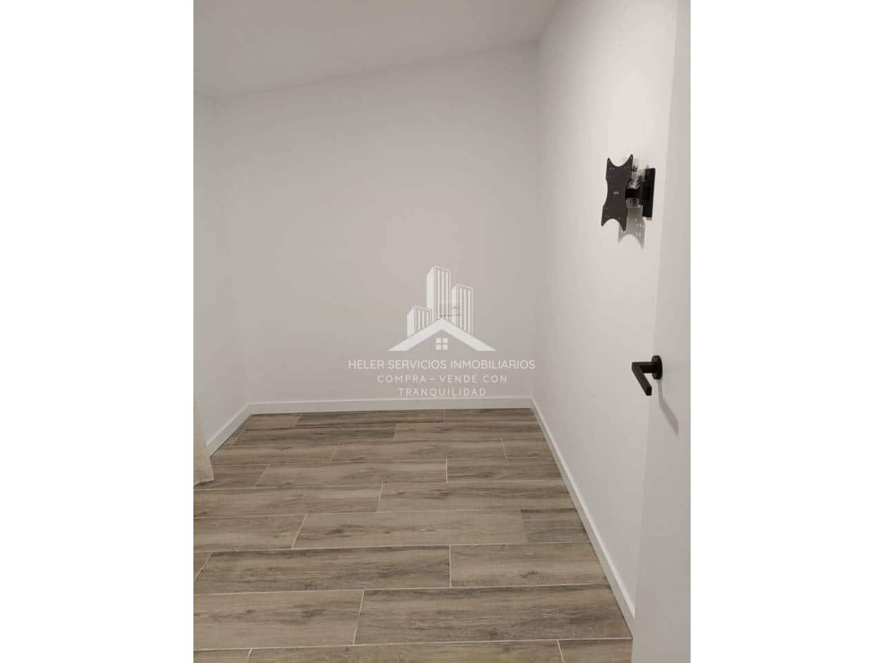 2 quarto Apartamento para arrendar em Torreblanca - 550 € (Ref: 10042301)