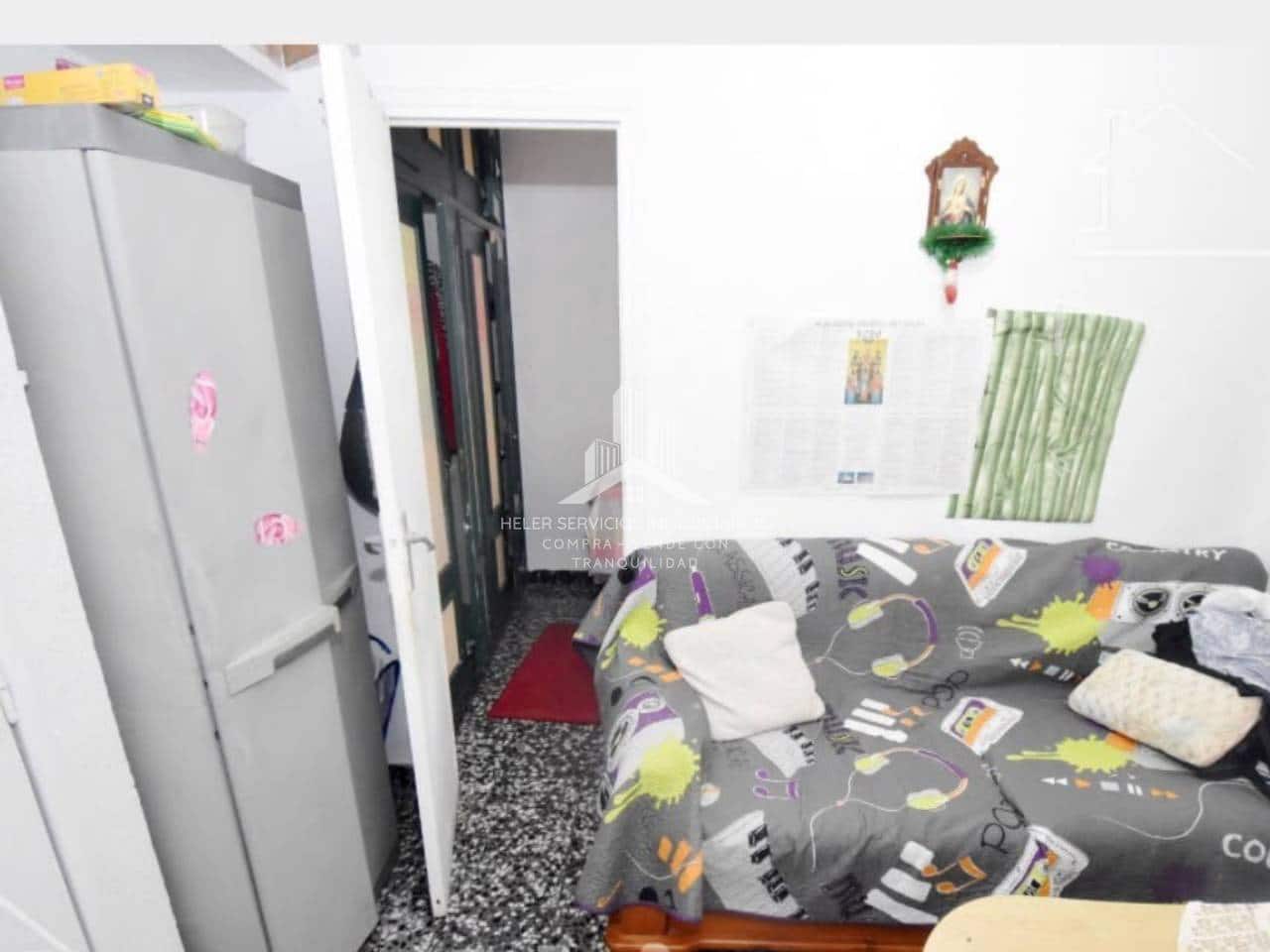 3 chambre Appartement à vendre à Castello de la Plana - 83 000 € (Ref: 10048649)