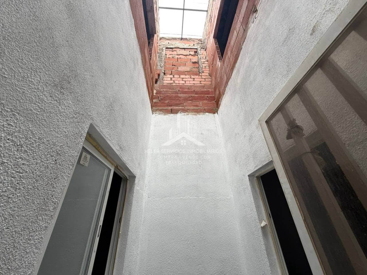 4 bedroom Townhouse for sale in Vila-real - € 138,000 (Ref: 9843784)