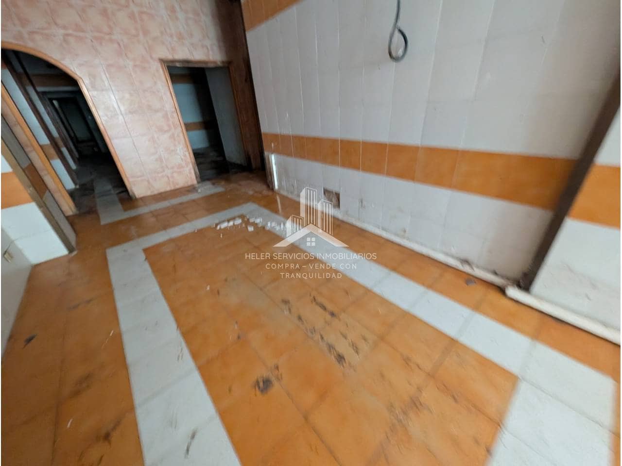 3 bedroom Commercial for sale in Vila-real - € 120,000 (Ref: 9844730)