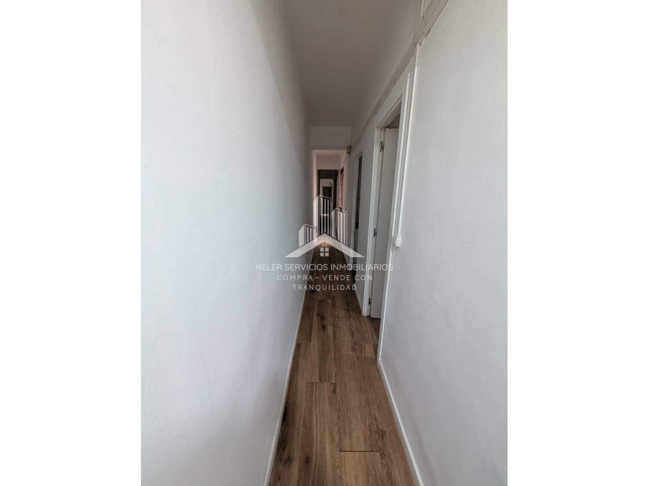 3 bedroom Flat for sale in Castello de la Plana - € 119,600 (Ref: 9844731)