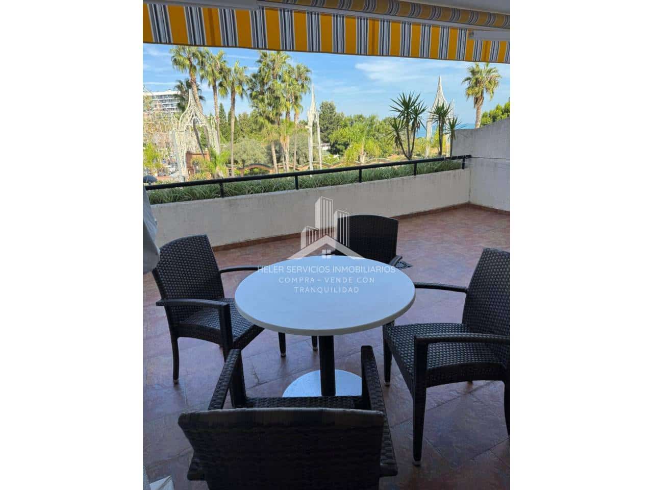 2 bedroom Flat for sale in Oropesa  with pool - € 170,000 (Ref: 9844732)