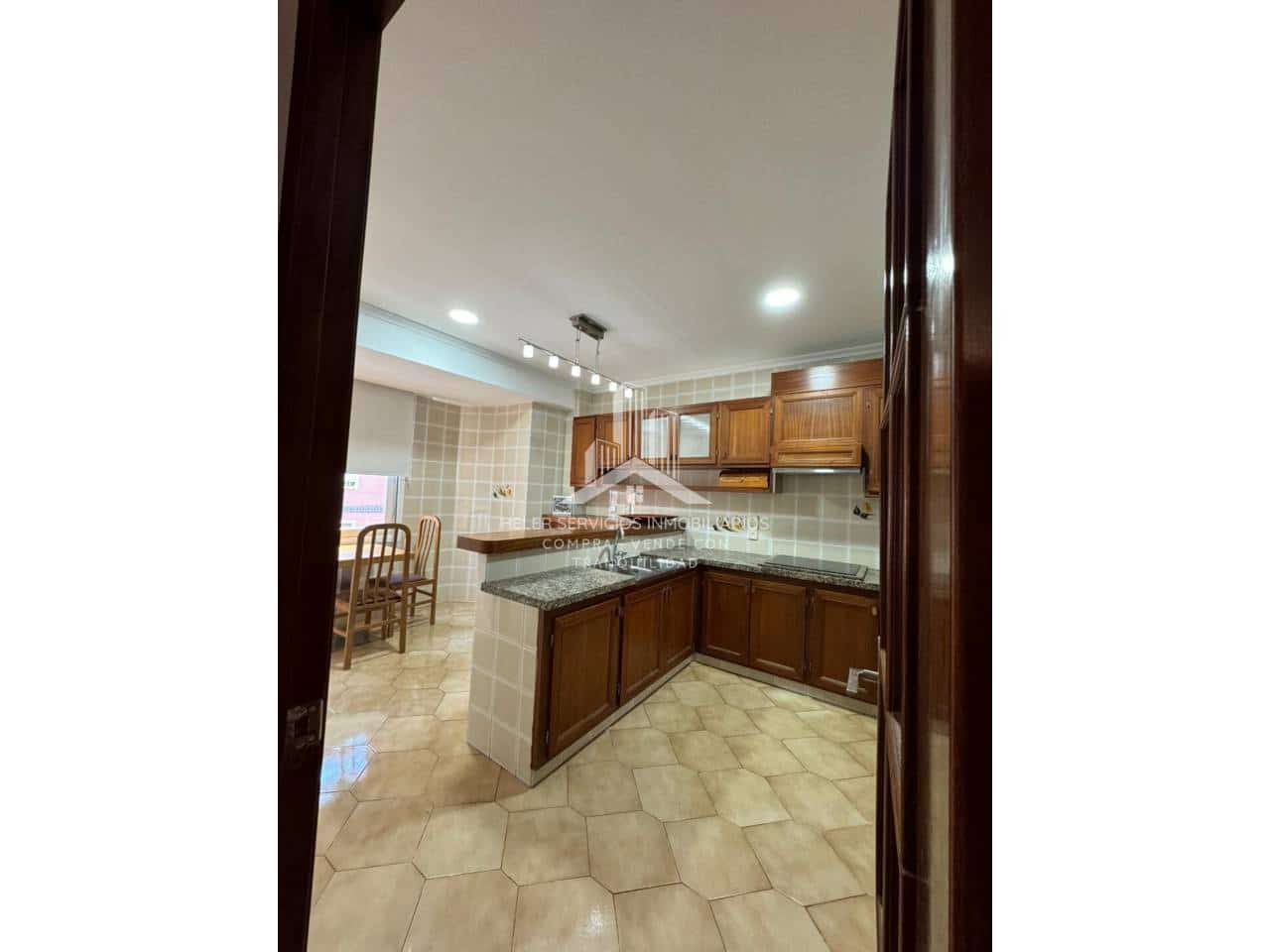 4 bedroom Flat for sale in Onda - € 150,000 (Ref: 9844733)