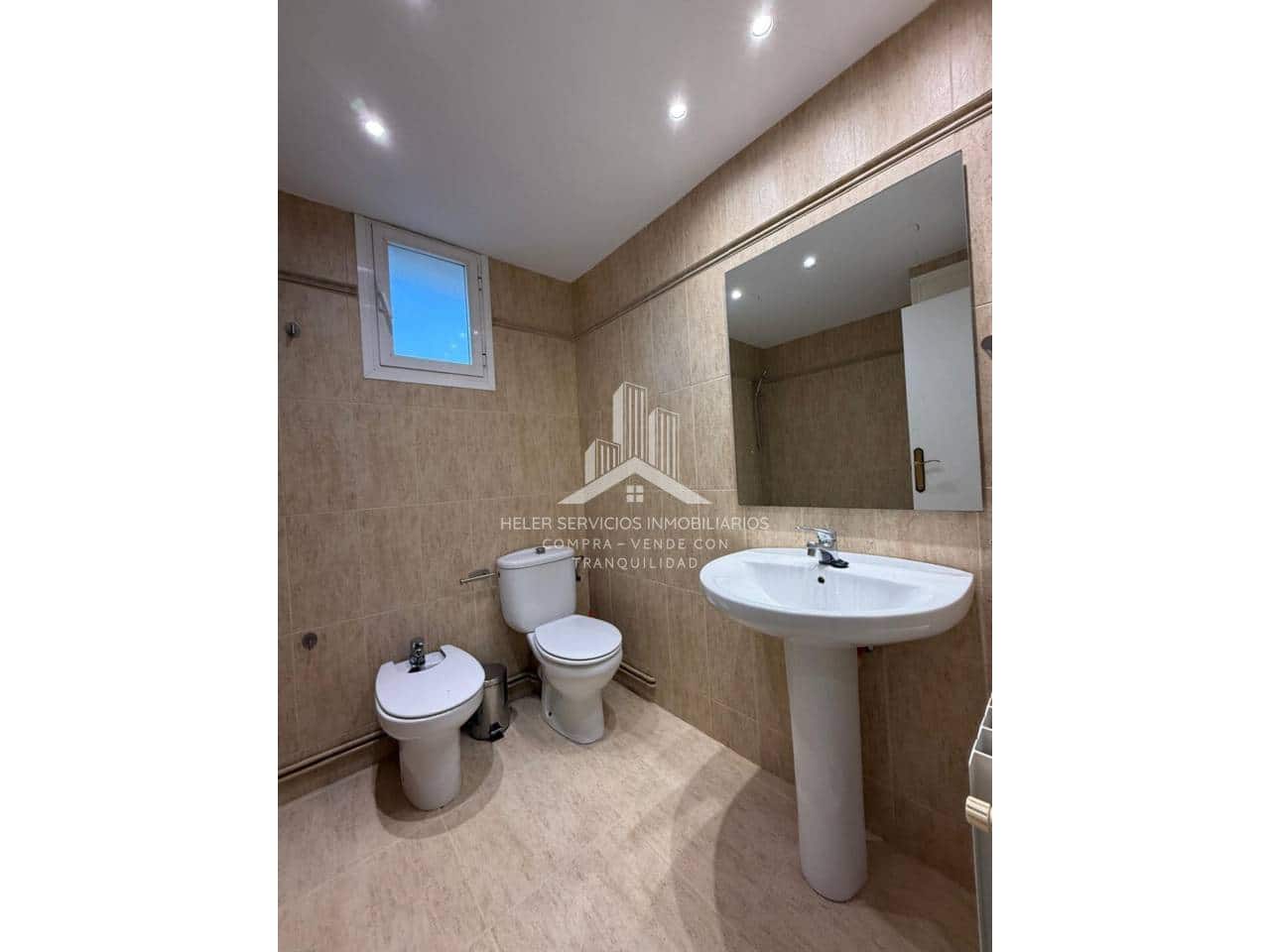 2 bedroom Flat for sale in Castello de la Plana - € 175,000 (Ref: 9844734)