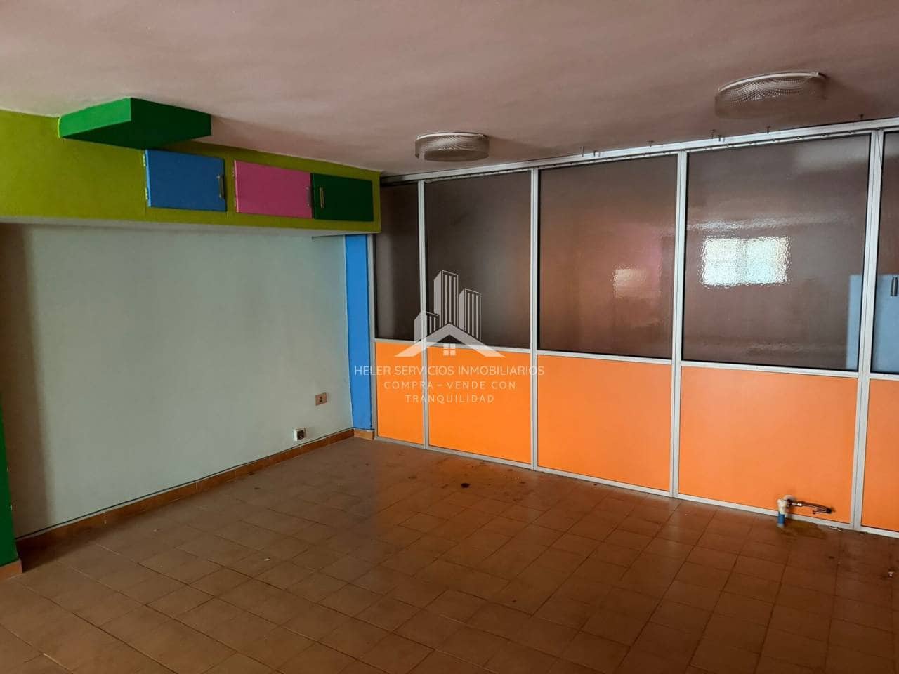 3 bedroom Office for sale in Castello de la Plana - € 75,000 (Ref: 9844737)
