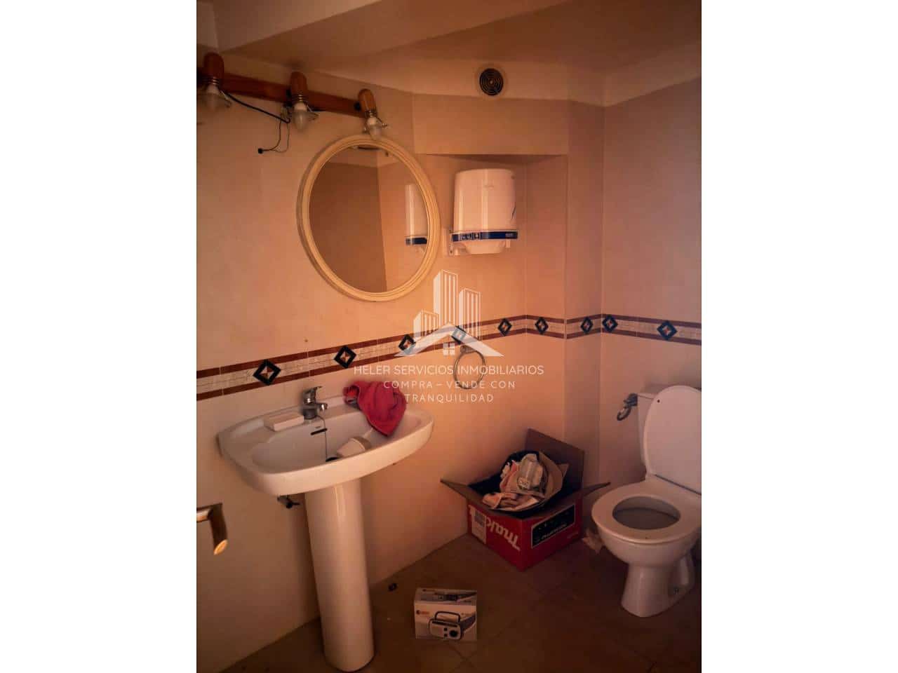 3 bedroom Office for sale in Castello de la Plana - € 75,000 (Ref: 9844737)