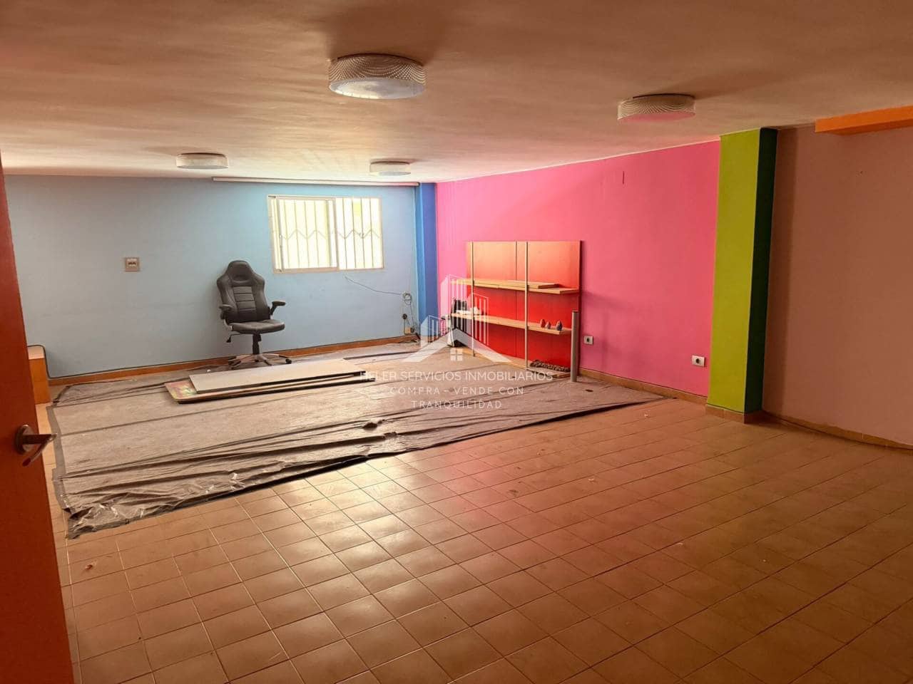 3 bedroom Office for sale in Castello de la Plana - € 75,000 (Ref: 9844737)