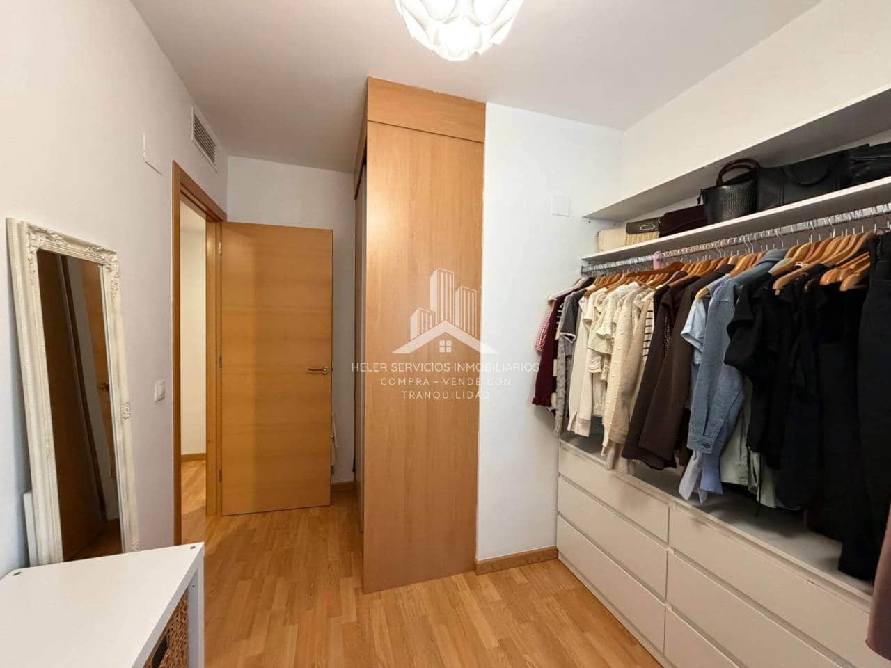 2 bedroom Flat for sale in Castello de la Plana with garage - € 165,000 (Ref: 9844740)