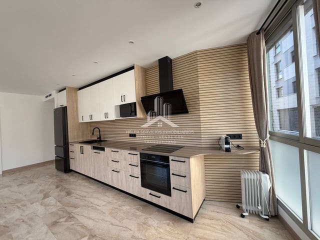 Appartement de 3 chambres à louer à Castelló de la Plana - 1 500 € (Ref: 9844744)