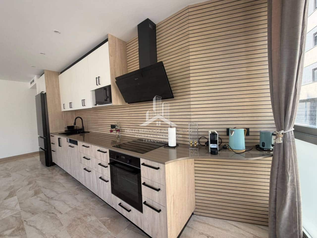 Piso de 3 habitaciones en Castelló de la Plana en alquiler con garaje - 1.500 € (Ref: 9844744)