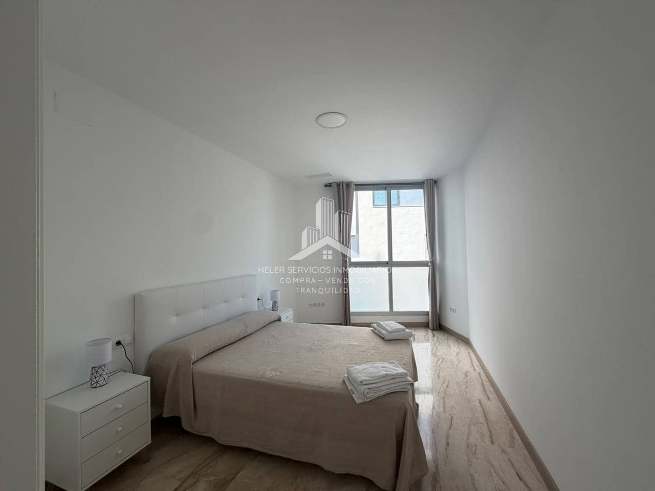 Piso de 3 habitaciones en Castelló de la Plana en alquiler con garaje - 1.500 € (Ref: 9844744)