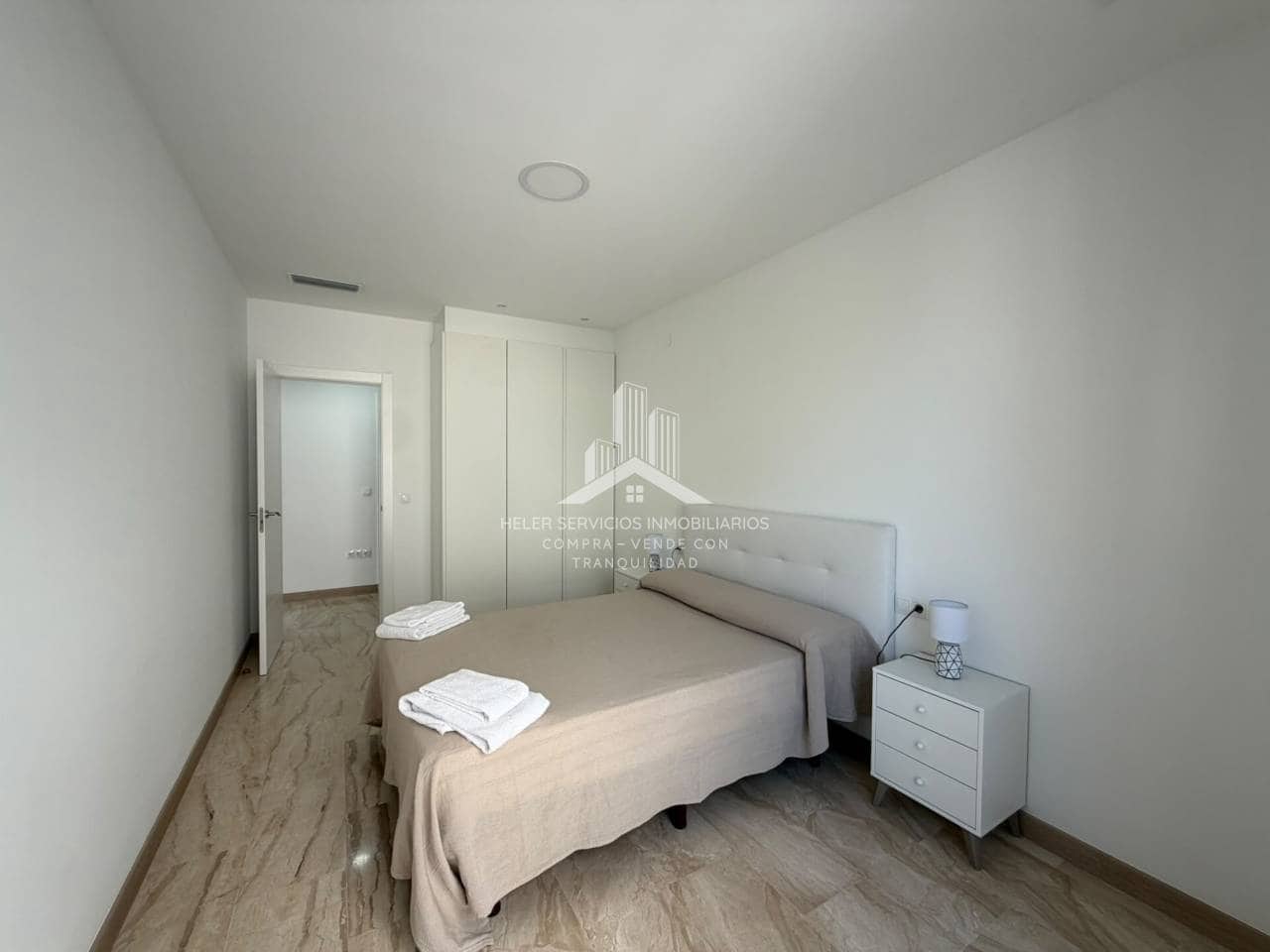 Piso de 3 habitaciones en Castelló de la Plana en alquiler con garaje - 1.500 € (Ref: 9844744)