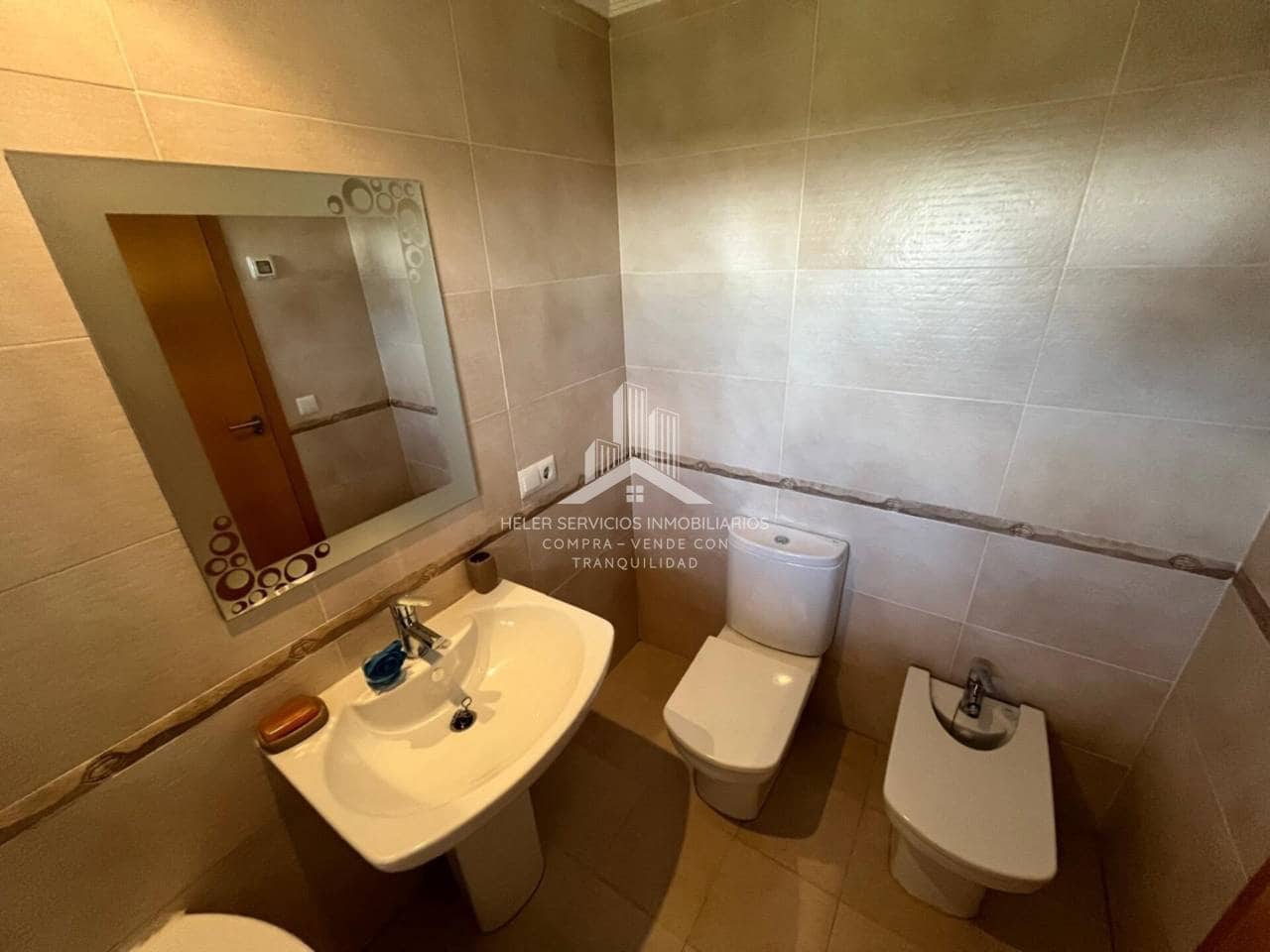 3 slaapkamer Rijtjeshuis te koop in Almassora / Almazora met zwembad garage - € 150.000 (Ref: 9844746)