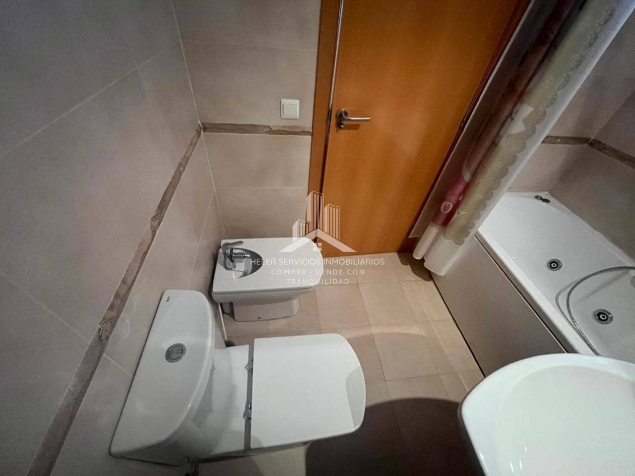 3 slaapkamer Rijtjeshuis te koop in Almassora / Almazora met zwembad garage - € 150.000 (Ref: 9844746)