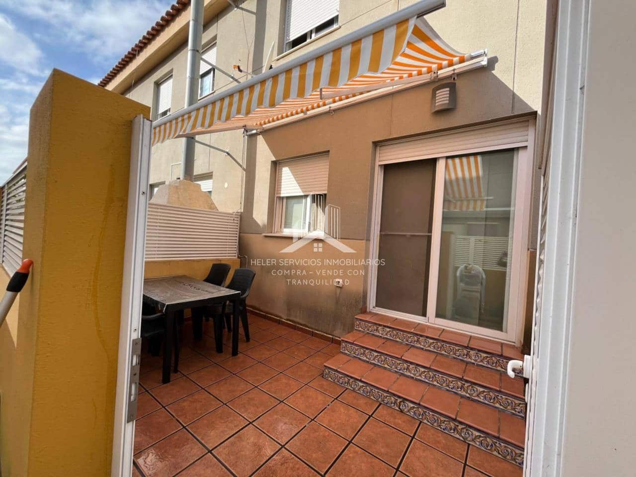 3 slaapkamer Rijtjeshuis te koop in Almassora / Almazora met zwembad garage - € 150.000 (Ref: 9844746)