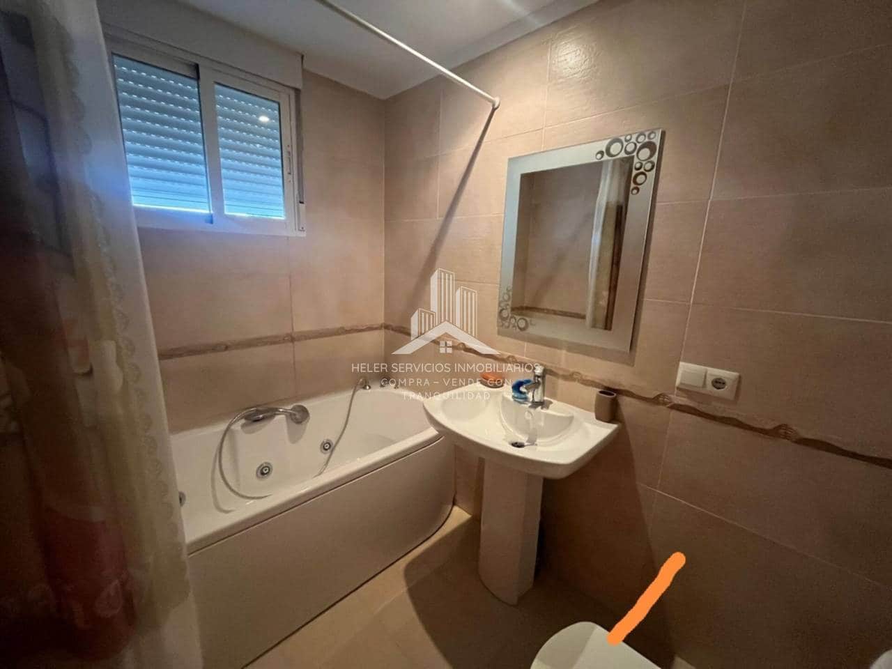 3 slaapkamer Rijtjeshuis te koop in Almassora / Almazora met zwembad garage - € 150.000 (Ref: 9844746)