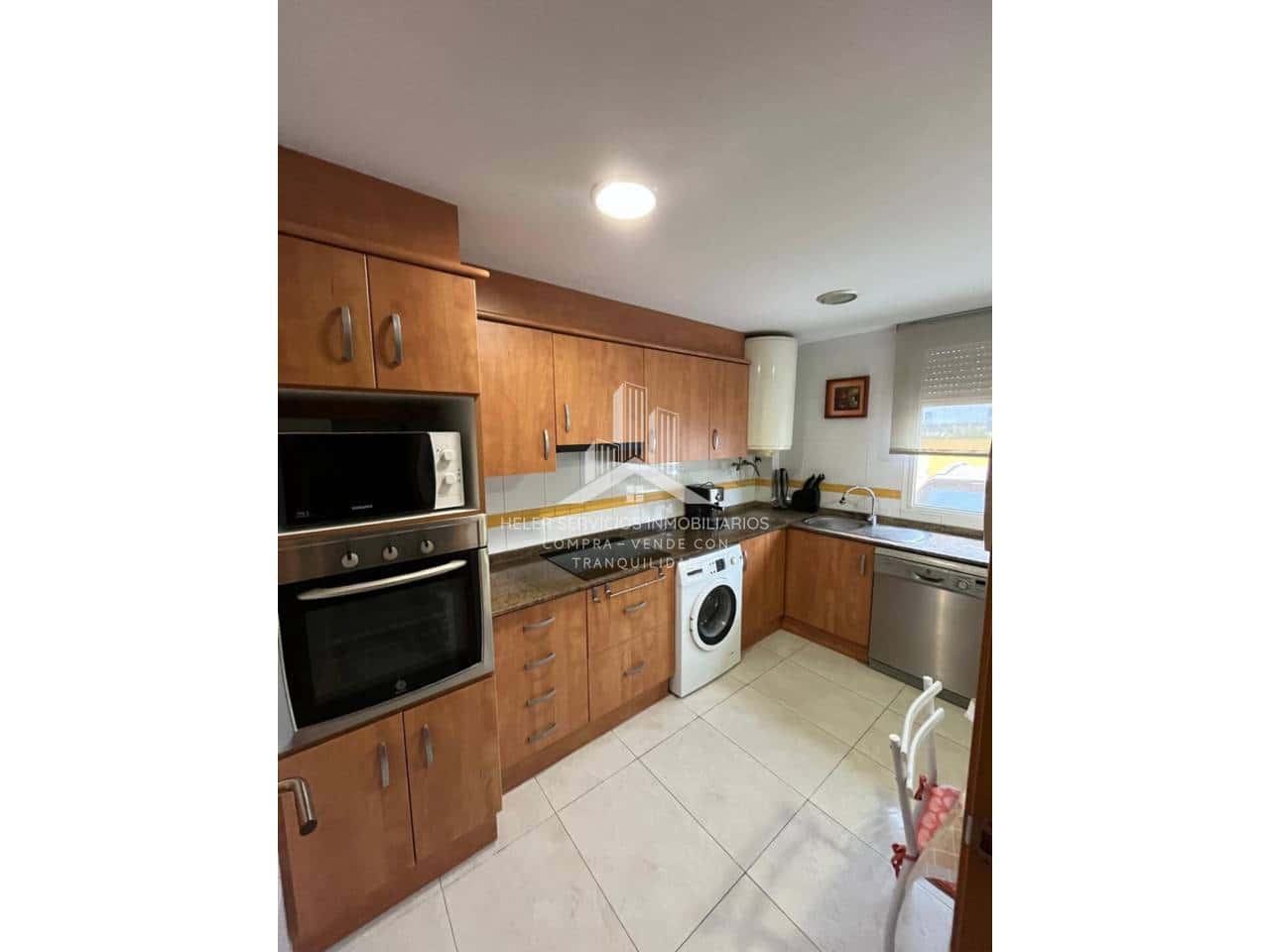3 slaapkamer Rijtjeshuis te koop in Almassora / Almazora met zwembad garage - € 150.000 (Ref: 9844746)