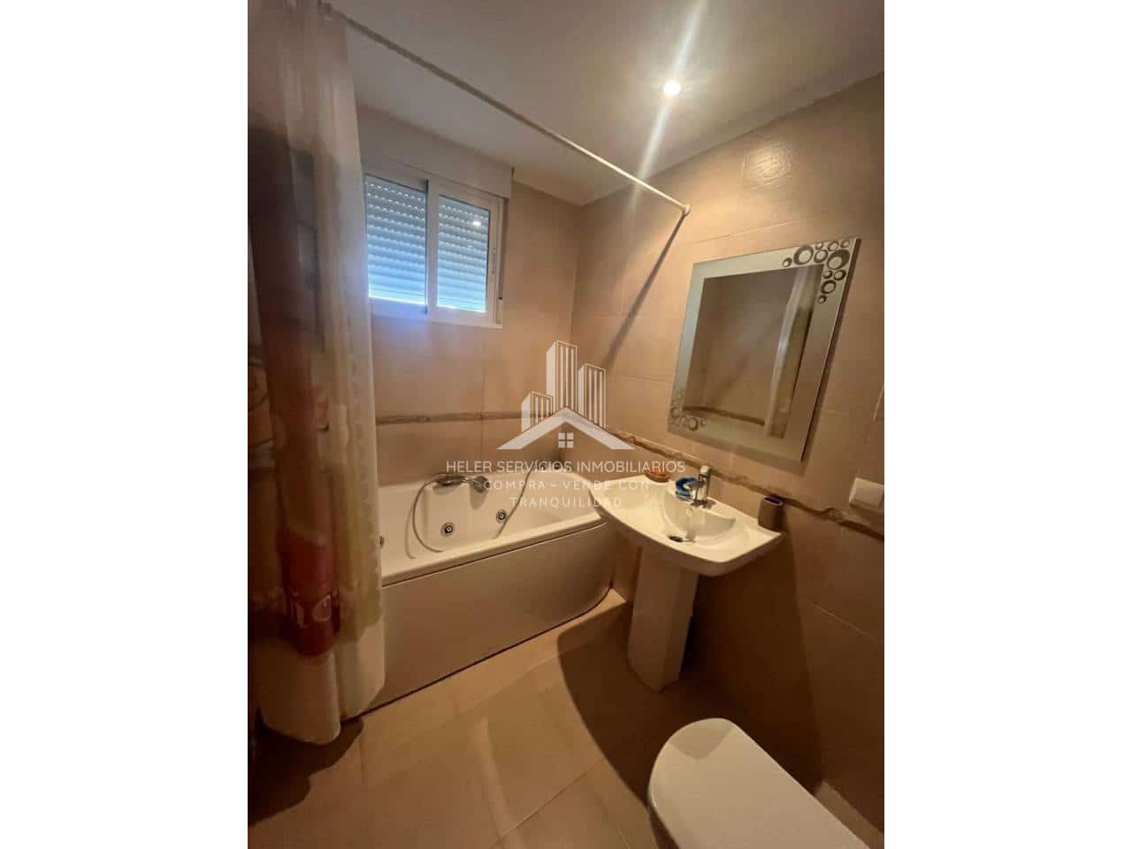 3 slaapkamer Rijtjeshuis te koop in Almassora / Almazora met zwembad garage - € 150.000 (Ref: 9844746)