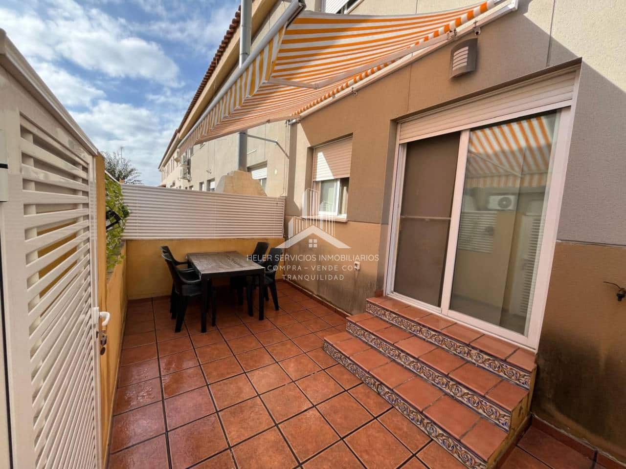 3 slaapkamer Rijtjeshuis te koop in Almassora / Almazora met zwembad garage - € 150.000 (Ref: 9844746)