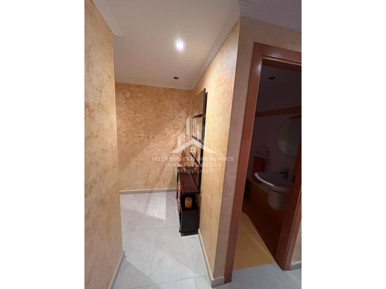 3 slaapkamer Rijtjeshuis te koop in Almassora / Almazora met zwembad garage - € 150.000 (Ref: 9844746)