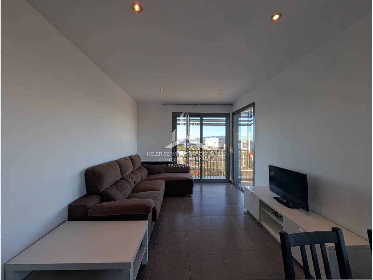 2 bedroom Flat for sale in Castello de la Plana with garage - € 205,000 (Ref: 9844748)