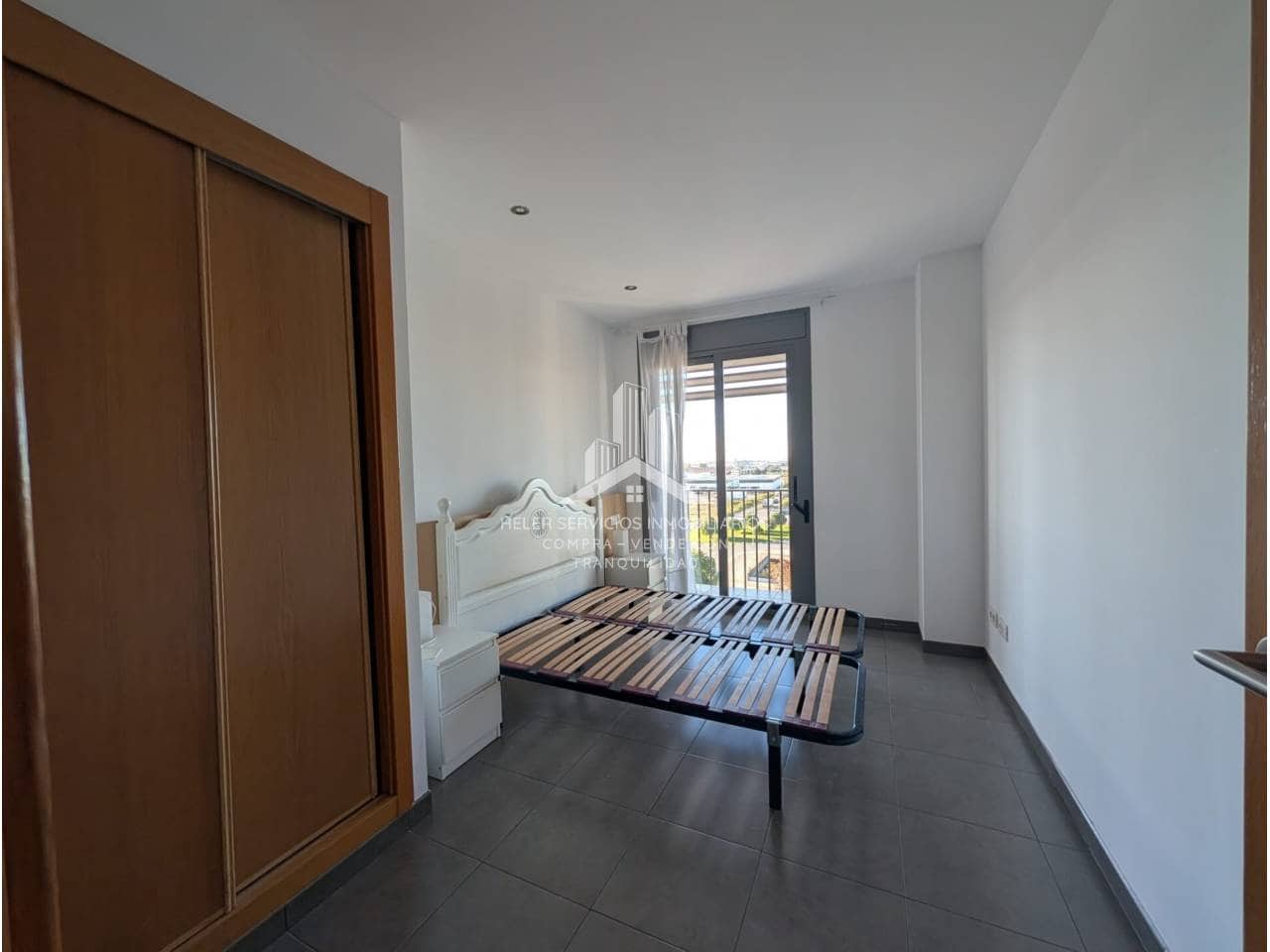 2 bedroom Flat for sale in Castello de la Plana with garage - € 205,000 (Ref: 9844748)