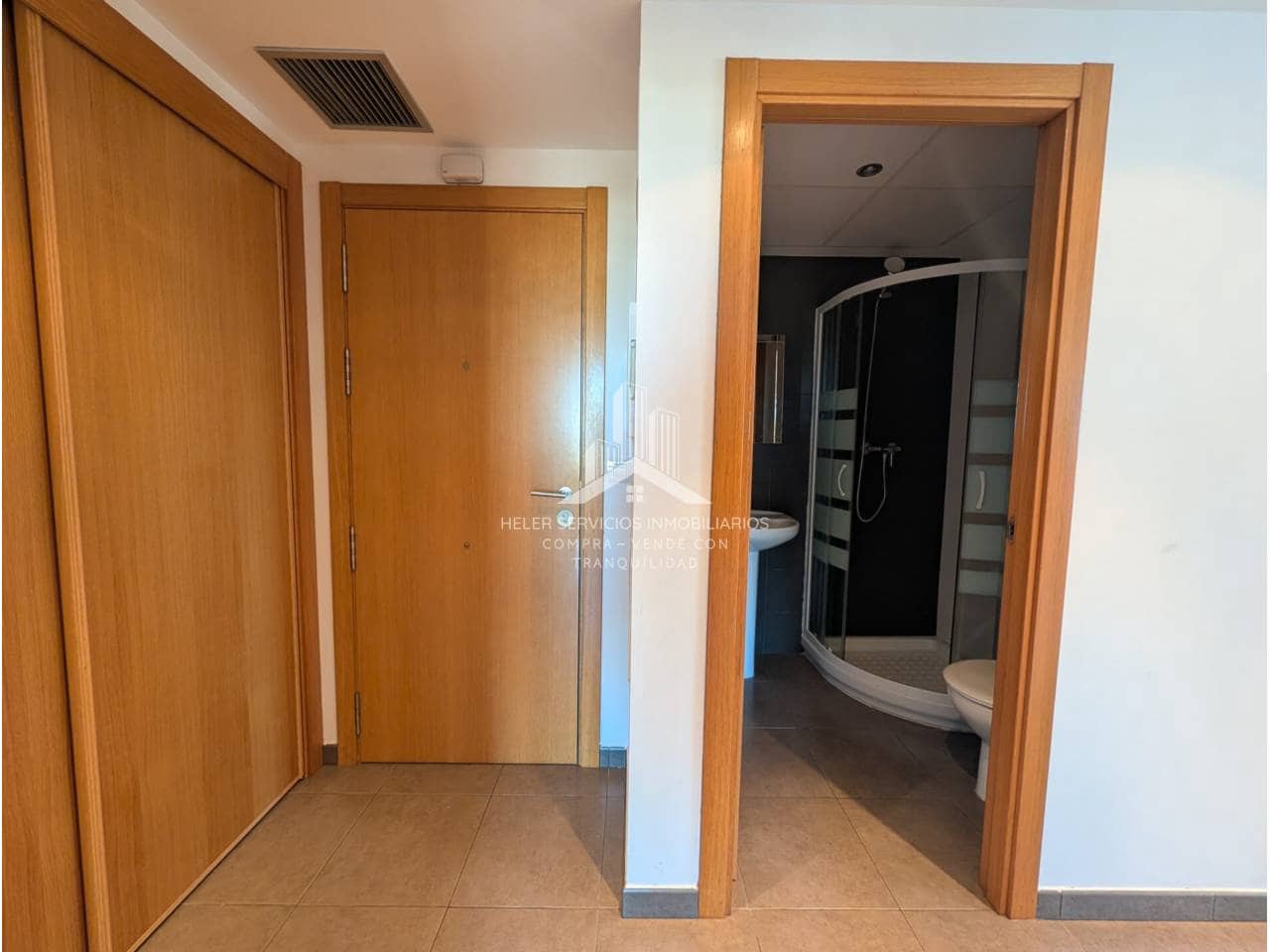 2 bedroom Flat for sale in Castello de la Plana with garage - € 205,000 (Ref: 9844748)