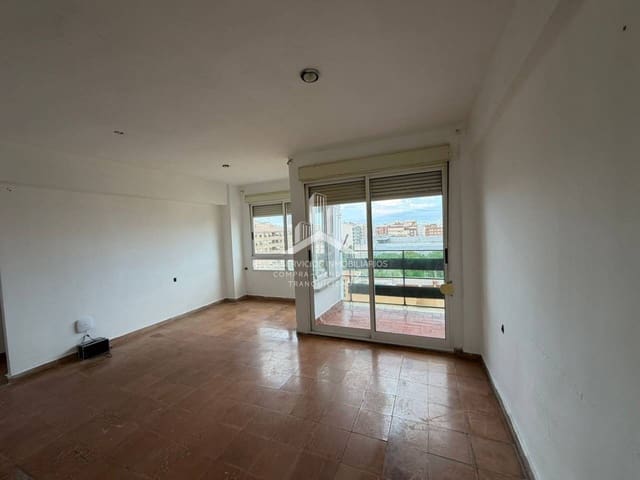 3 sovrum Lägenhet till salu i Castelló de la Plana - 125 000 € (Ref: 9844749)