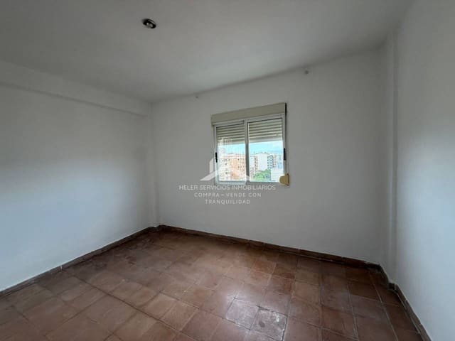 3 sovrum Lägenhet till salu i Castelló de la Plana - 125 000 € (Ref: 9844749)