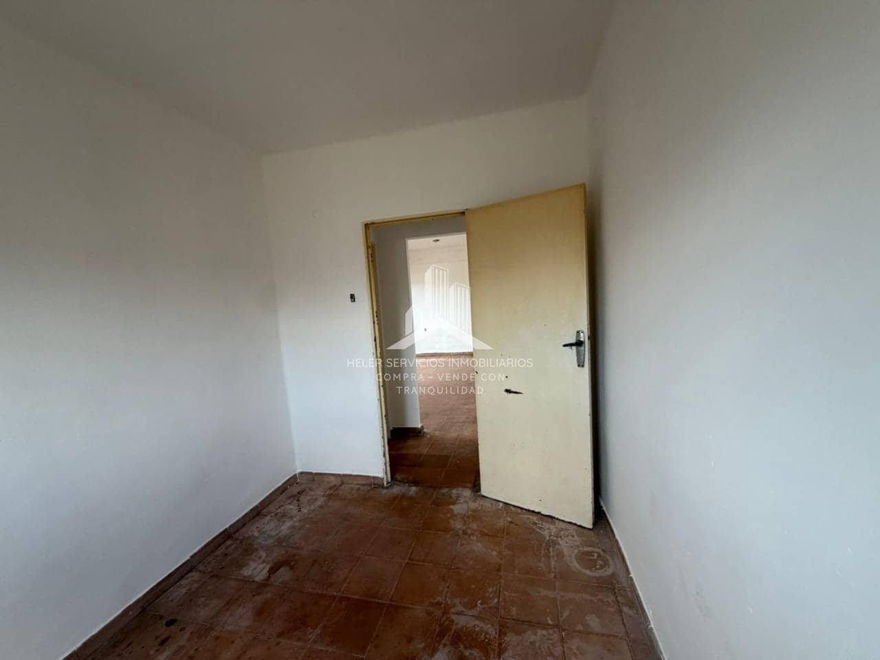 3 bedroom Flat for sale in Castello de la Plana - € 125,000 (Ref: 9844749)