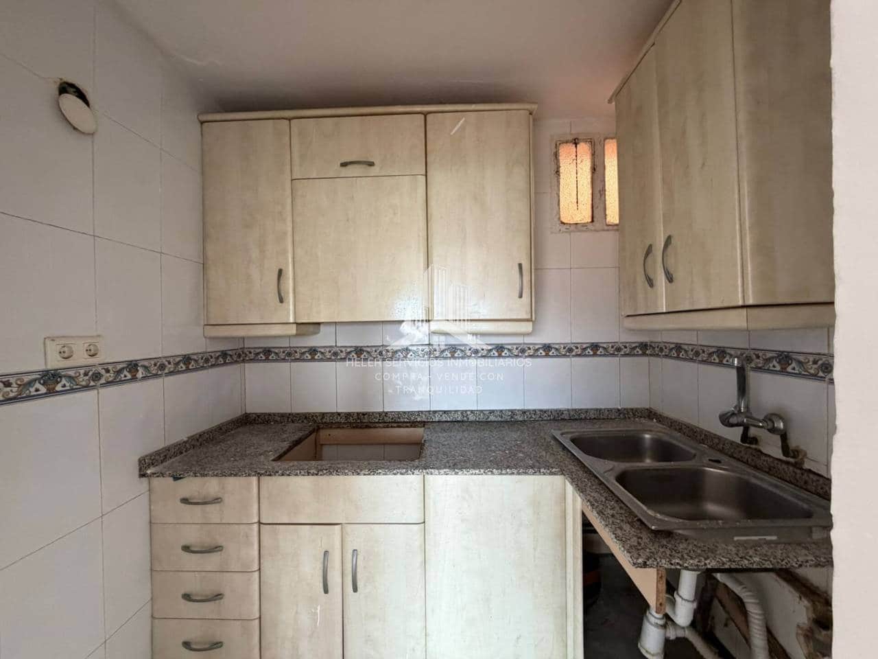 3 bedroom Flat for sale in Castello de la Plana - € 125,000 (Ref: 9844749)