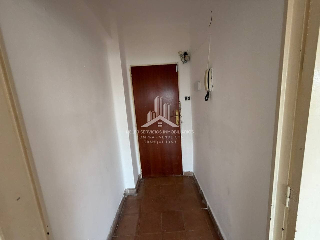 3 bedroom Flat for sale in Castello de la Plana - € 125,000 (Ref: 9844749)