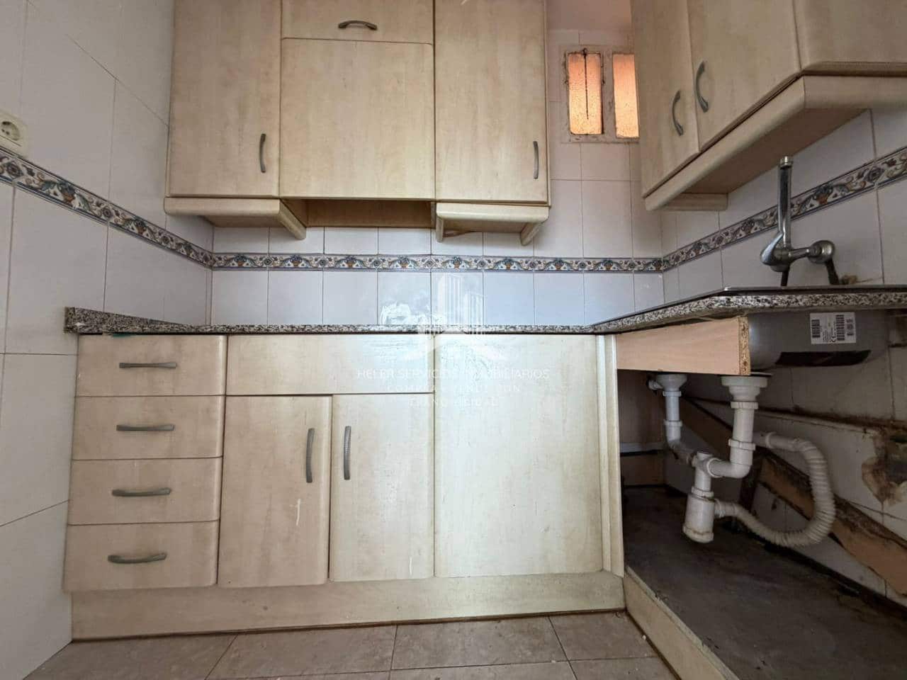 3 bedroom Flat for sale in Castello de la Plana - € 125,000 (Ref: 9844749)