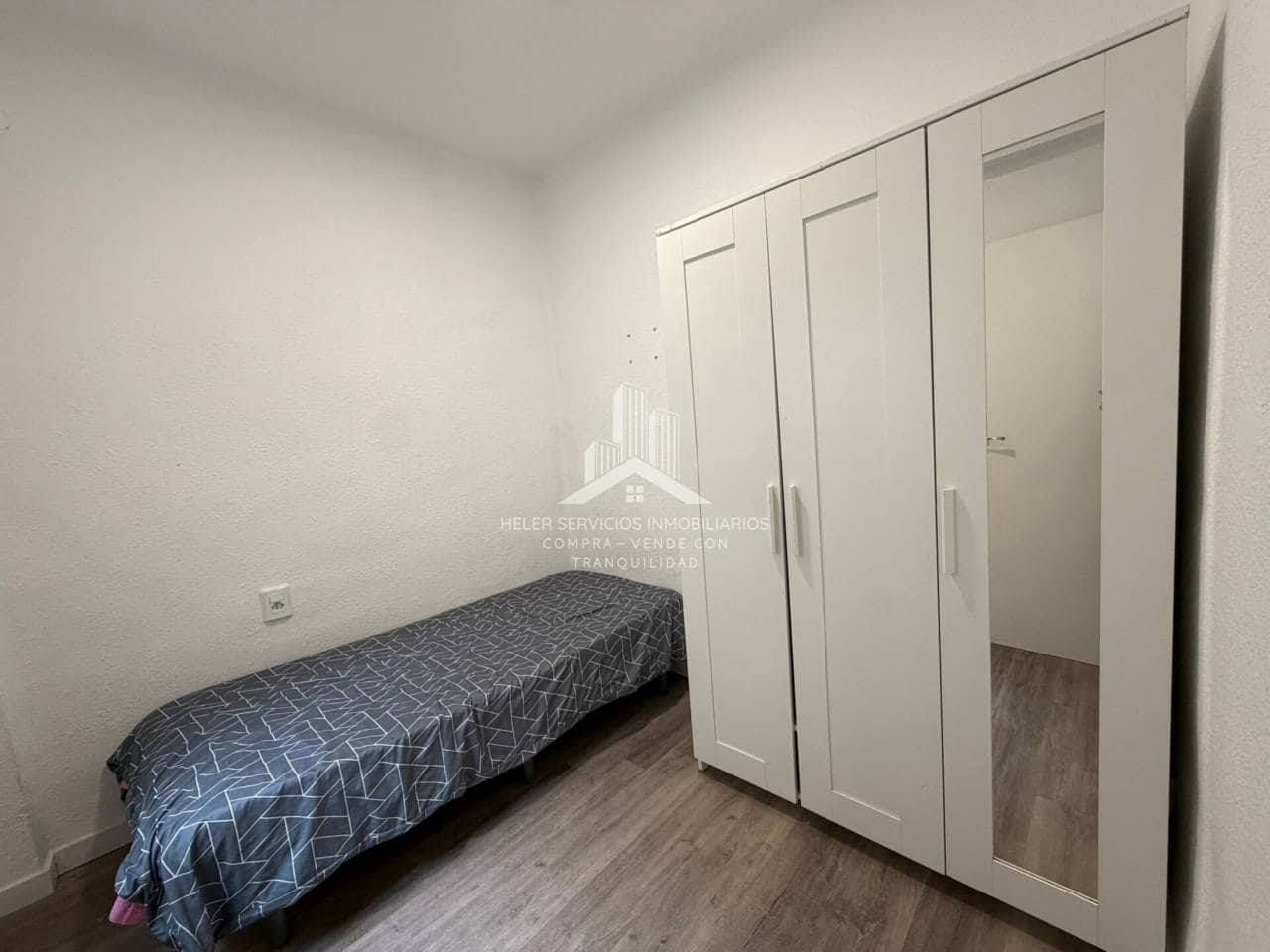 3 bedroom Flat for sale in Castello de la Plana - € 121,000 (Ref: 9844750)