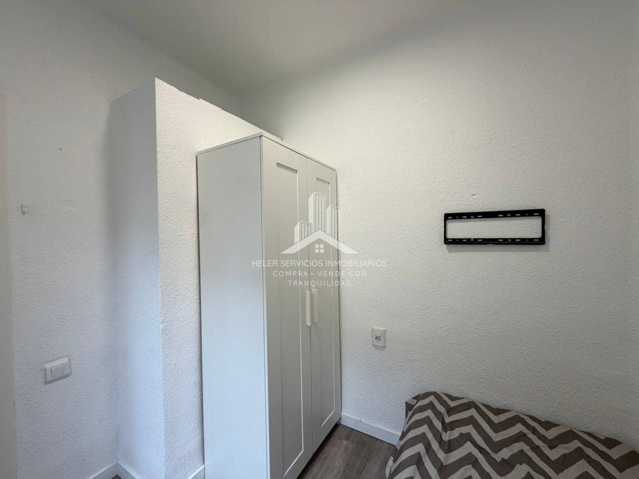 3 bedroom Flat for sale in Castello de la Plana - € 121,000 (Ref: 9844750)