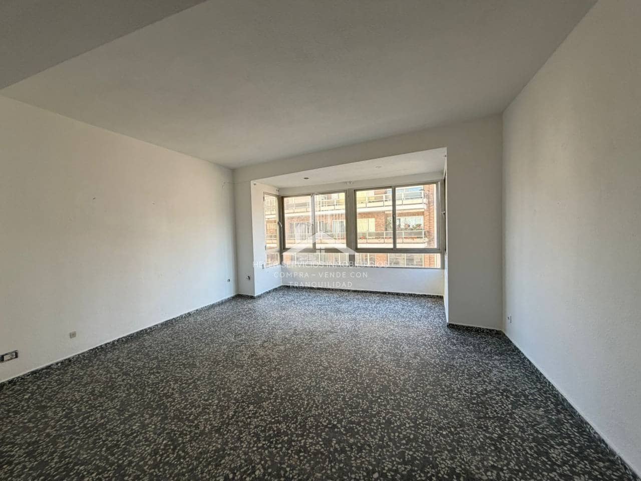 4 bedroom Flat for sale in Vila-real - € 118,000 (Ref: 9844753)