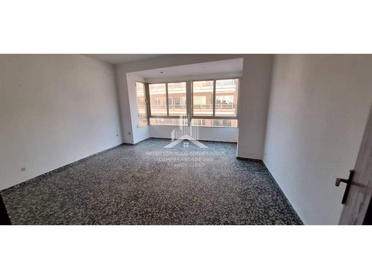 4 bedroom Flat for sale in Vila-real - € 118,000 (Ref: 9844753)
