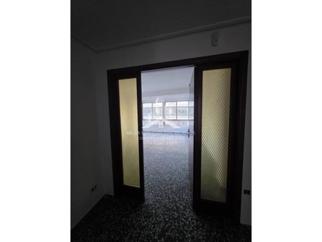 4 chambre Appartement à vendre à Vila-real - 114 000 € (Ref: 9844753)
