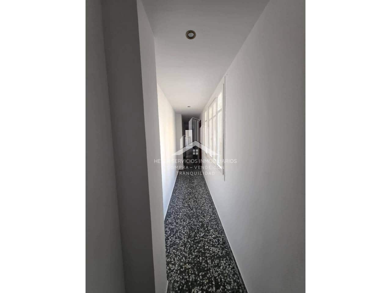 4 bedroom Flat for sale in Vila-real - € 118,000 (Ref: 9844753)
